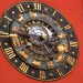Uhr Rathaus Haguenau mit astrologischem Ziffernblatt