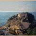 märchenschlossähnliche Kirche Santa Maria dell'Isola auf Fels im Meer vor Tropea