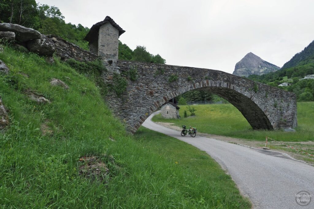 Ponte Romano bei Aquila