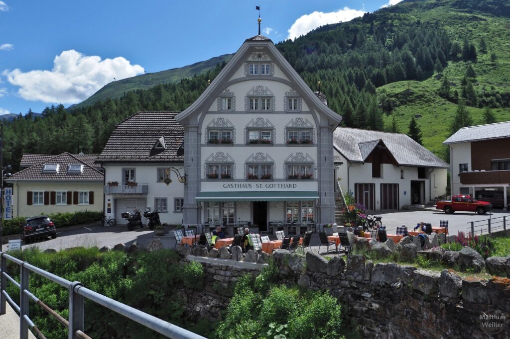 Gasthaus St. Gotthard in Hospental