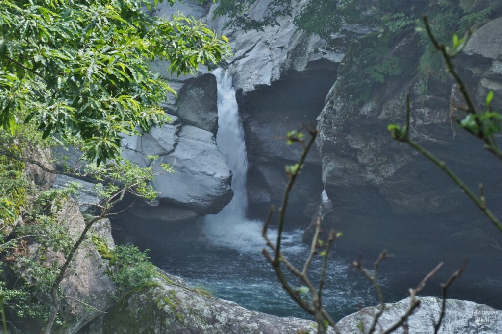 Wasserfall mit Gumpe