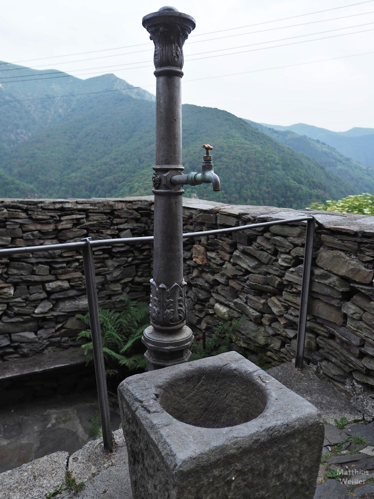 Brunnen in Indemini