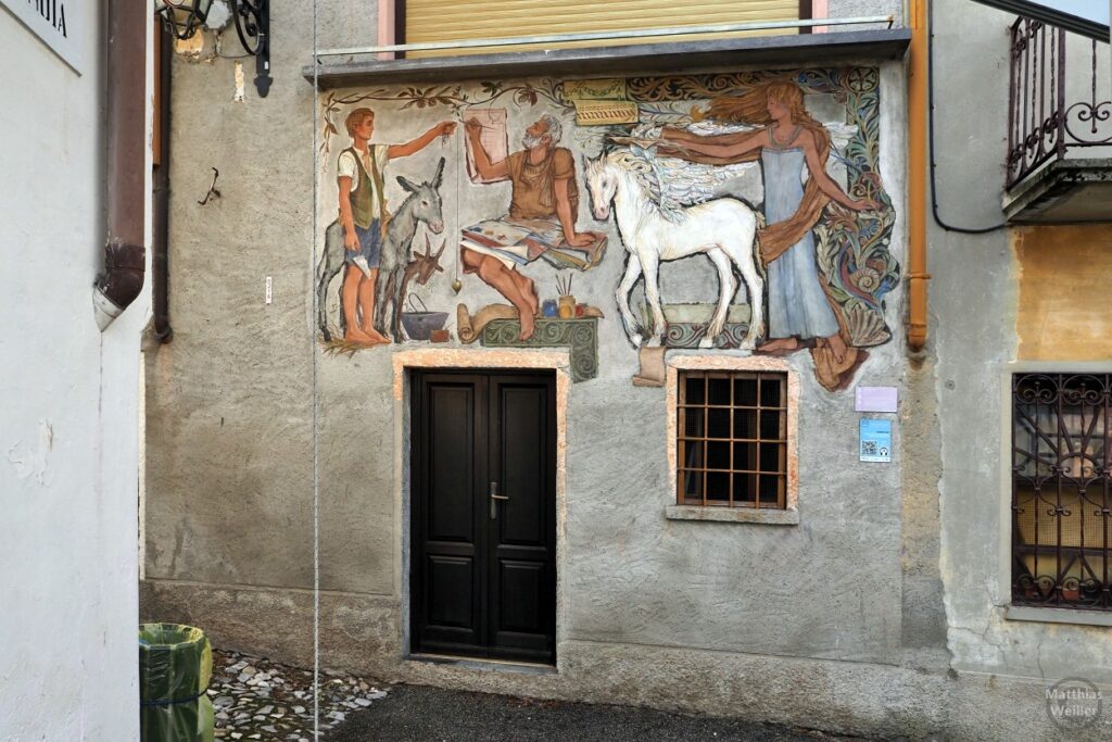 Arcumeggia: Muralo Malszene Esel, Pferd, Frau, Mann, Jügling