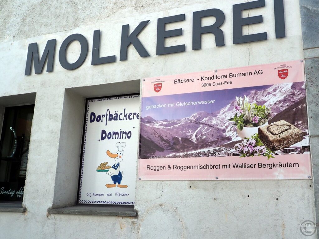 Plakate Dorfbäckerei Domino, Bäckerei Bumann, Roggen & Roggenmischbrot mit Walliser Bergkräutern