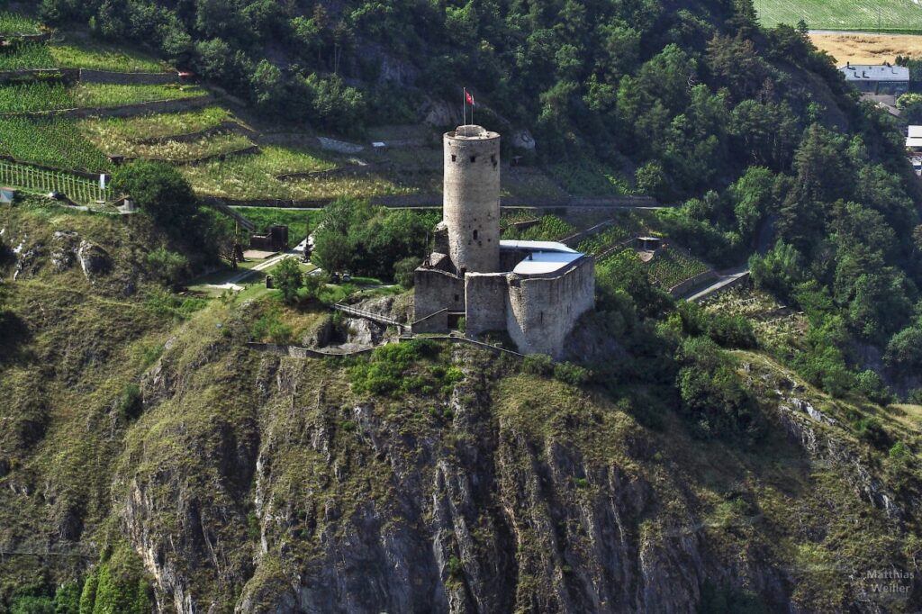 Burg La Bâtiaz in Martigny von oben