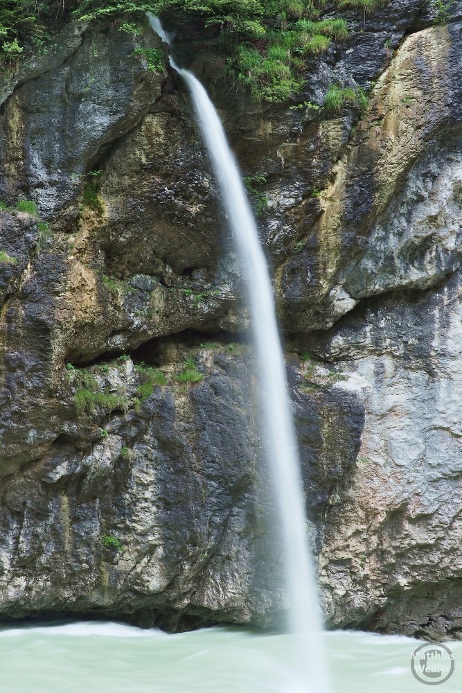 Wasserfallstrahl in der Aareschlucht