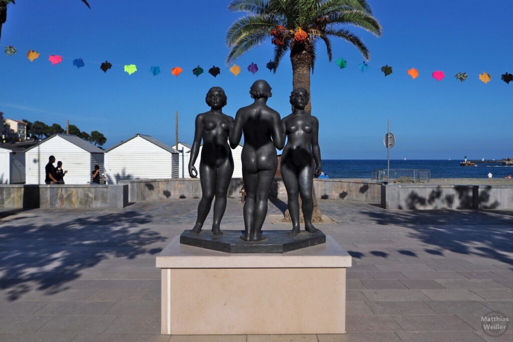 Skulptur "Les Trois Nymphes" von Aristide Maillol auf der Meerpromenade von Banyuls-s-Mer