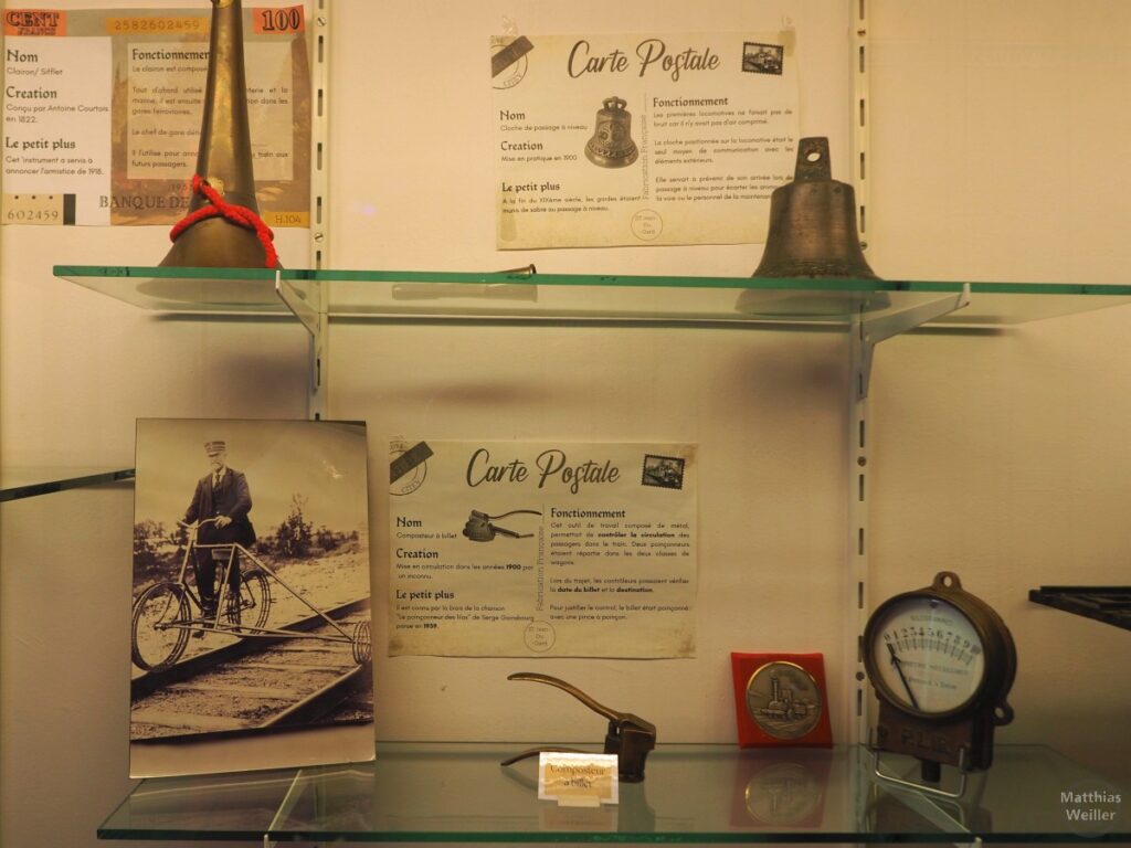 Horn, Glocke und andere historische Gegenstände, Karten im Eisenbahnmuseum