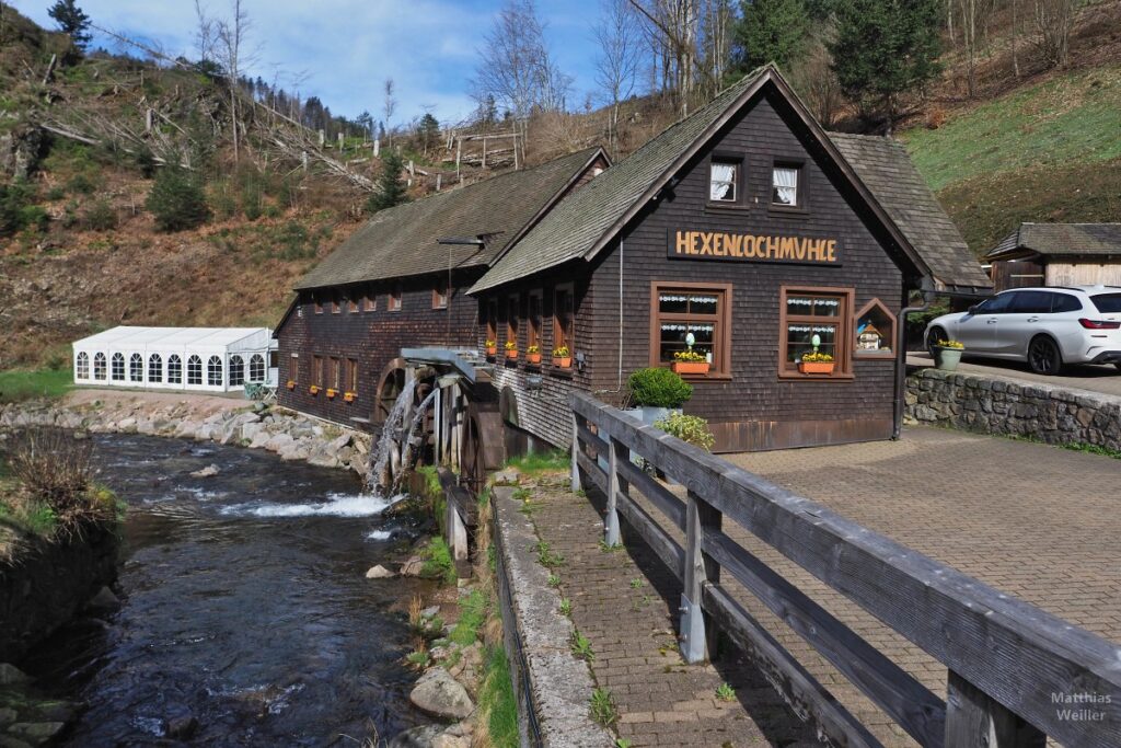 Hexenlochmühle am Bergbach