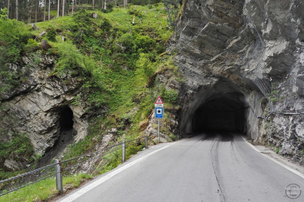 Felstunnel auf Samnaunstraße