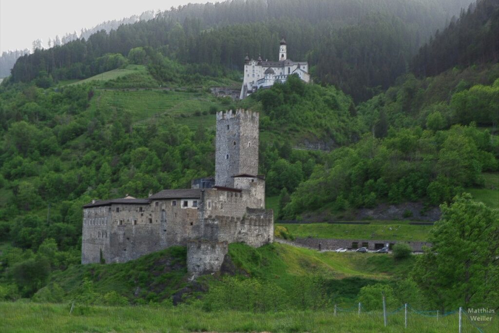 Fürstenburg und Kloster Marienberg bei Burgeis