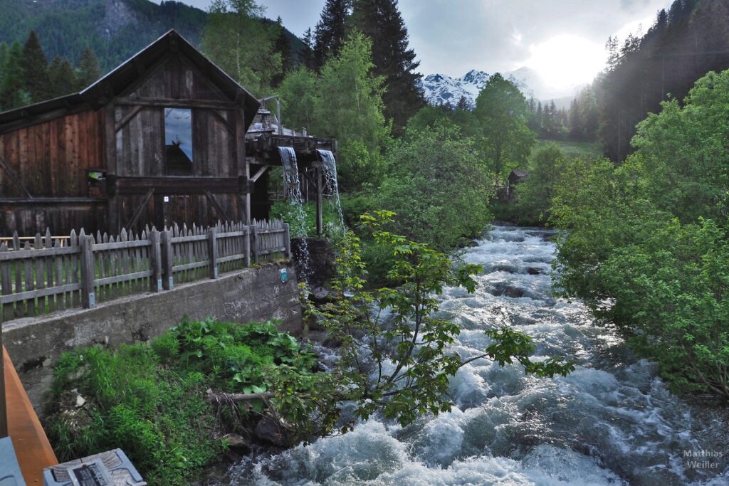 Mühle mit Wildbergbach im Ultental