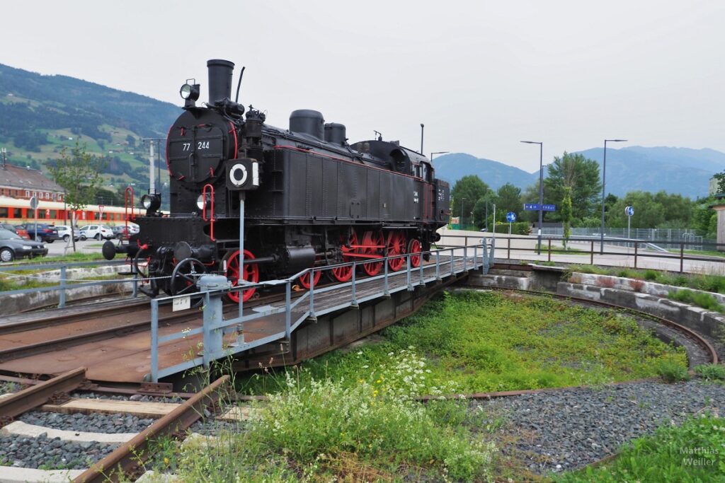 Museumsdampflok auf Drehweiche, Lienz