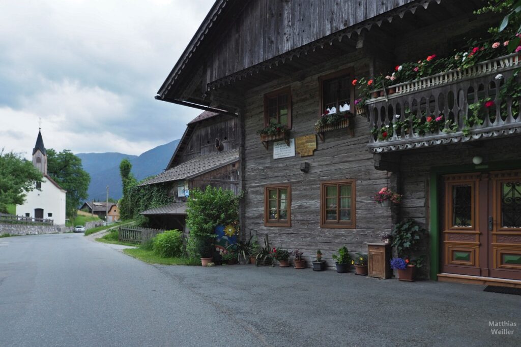 Karnisches Haus (Holzbau) und Kapelle