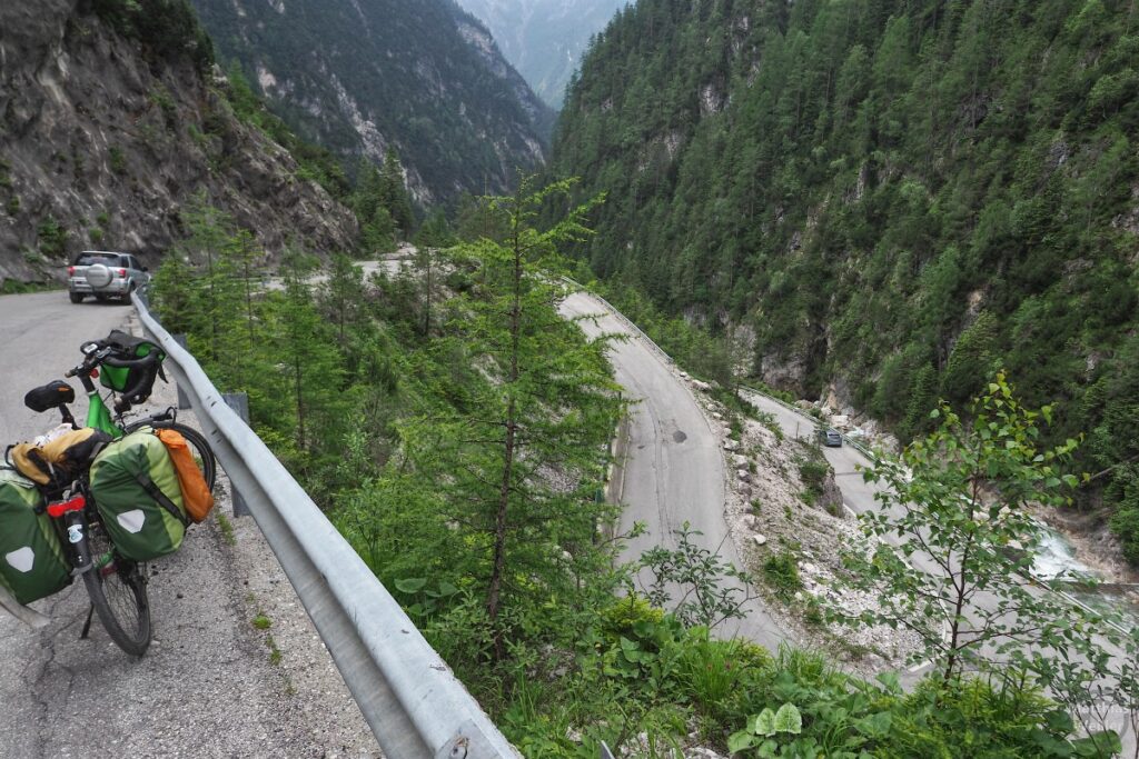 Doppelkehre im Val Visdende, mit Velo