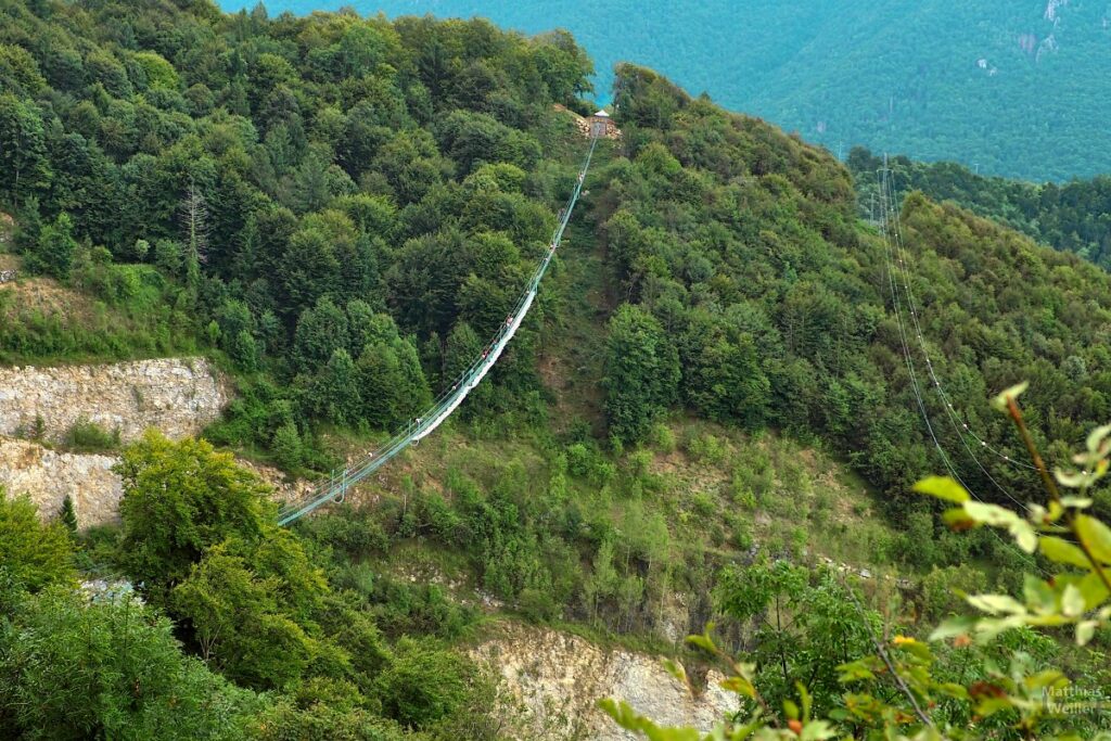 Ponte tibetano "Ponte nel Sole" in Dossena, längste tibetanische Brücke der Welt