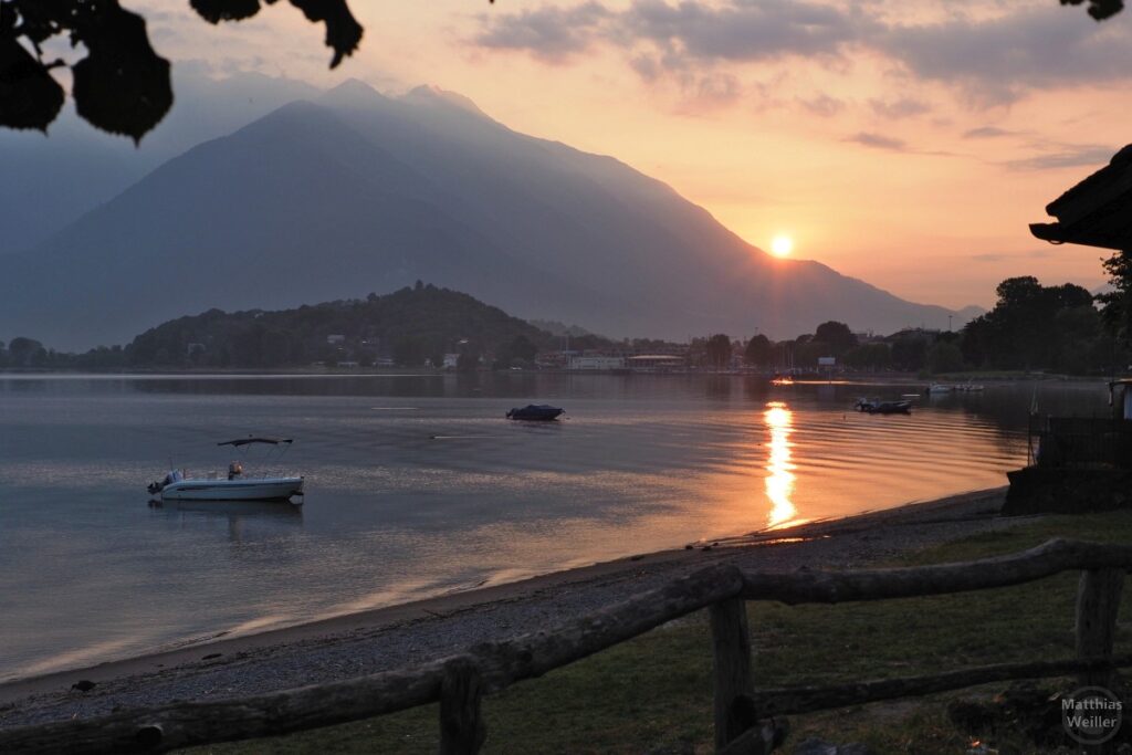 Sonnenaufgang am Comer See in Colico